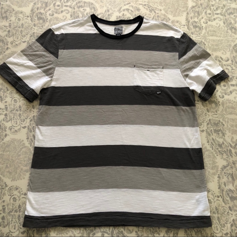 Volcom shirt